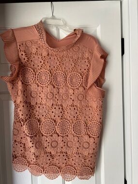 Rose Crochet Lace Flutter Sleeve Top